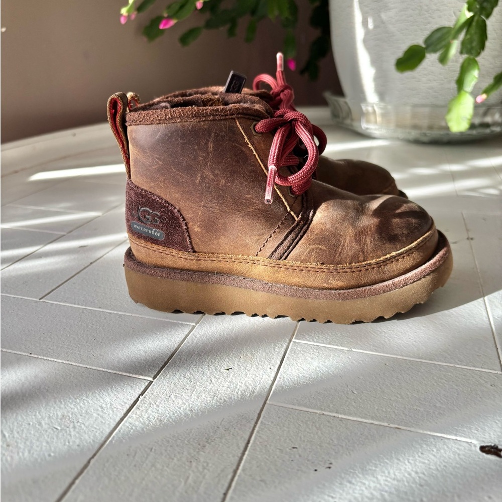 VGUC UGG Toddler Size 9 Waterproof Brown Winter Boots w/ Laces